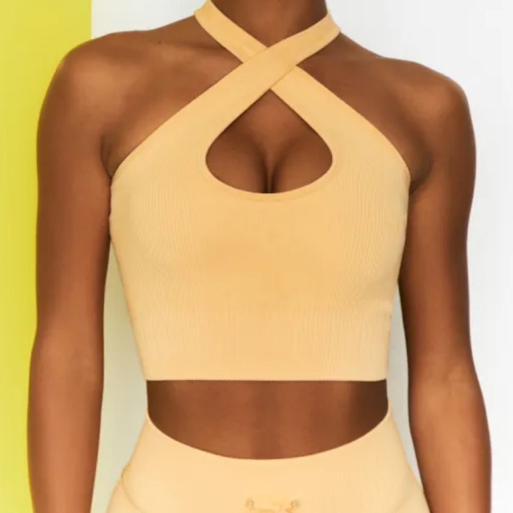 NWOT Bo+Tee Ribbed Crisscross Keyhole Bra Size M